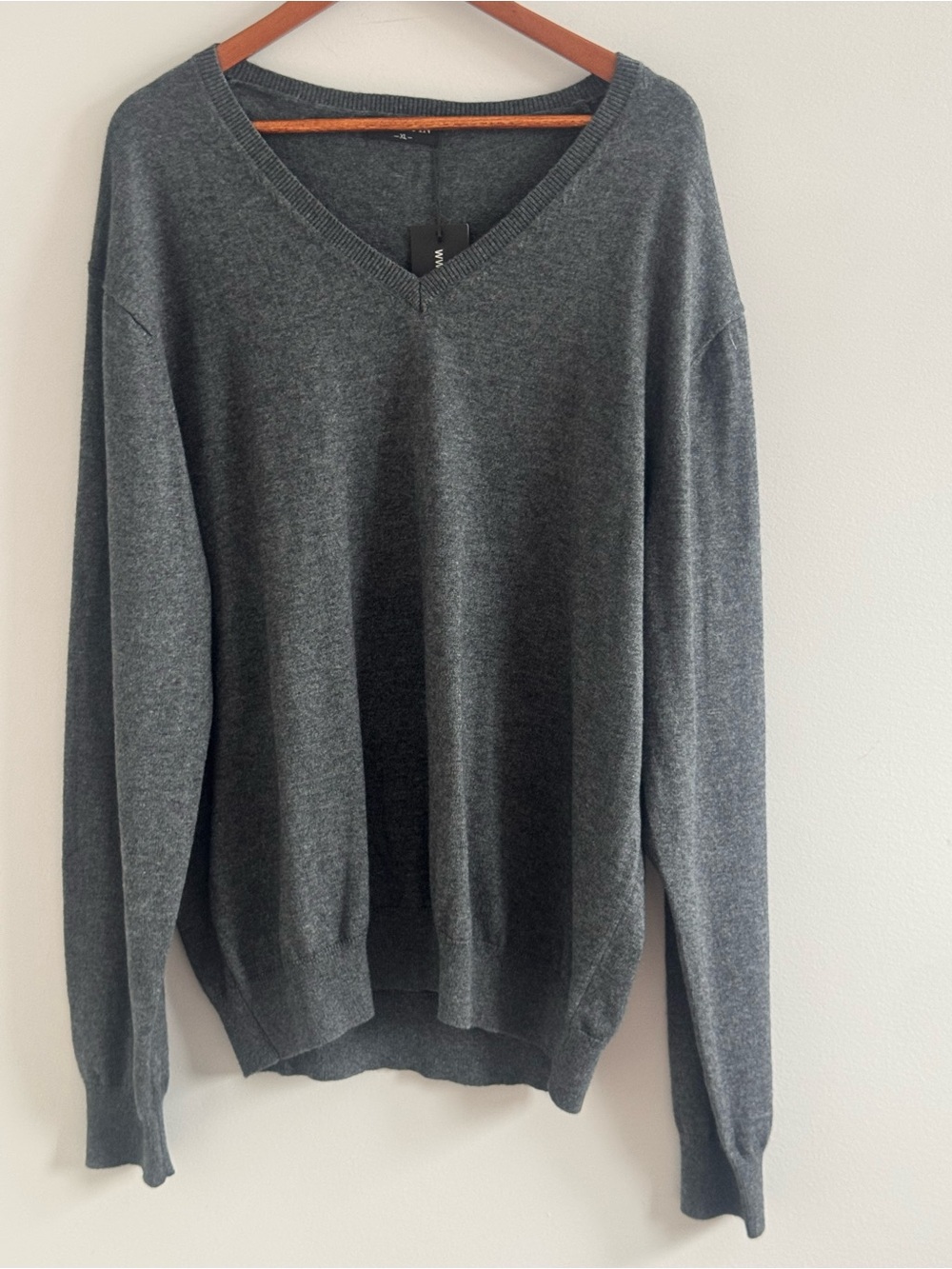 KALLSPIN Men’s XL Gray Cashmere Wool Blend V-Neck Pullover Sweater NWT